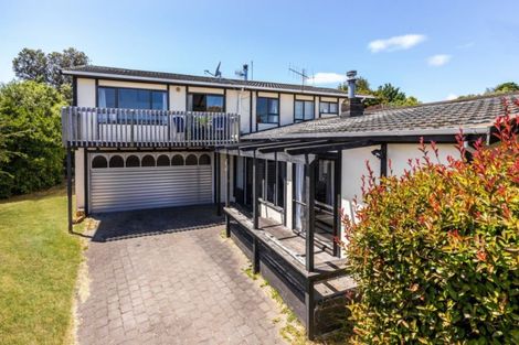 Photo of property in 14 Ingle Avenue, Waipahihi, Taupo, 3330