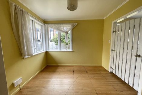 Photo of property in 52a Swanson Road, Henderson, Auckland, 0610