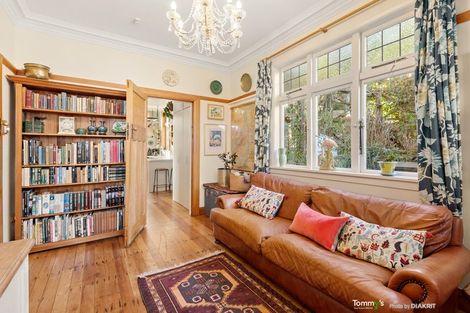 Photo of property in 35 Townsend Road, Miramar, Wellington, 6022