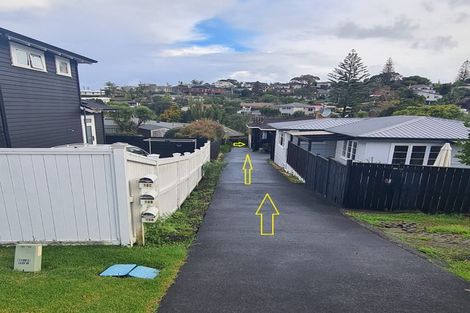 Photo of property in 10c Matipo Road, Mairangi Bay, Auckland, 0630