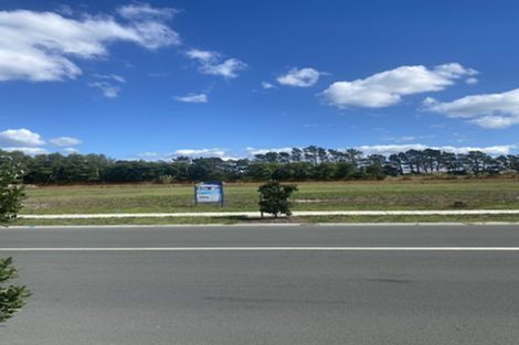 Photo of property in 45 Te Taniwha Road, One Tree Point, 0118