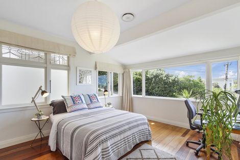 Photo of property in 7 Knoll Street, Island Bay, Wellington, 6023