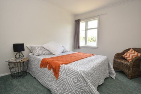 Photo of property in 74 Kent Street, Carterton, 5713