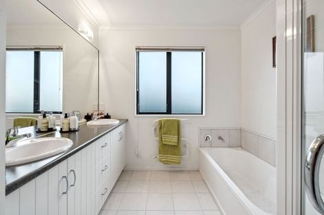 Photo of property in 3 Solway Place, Mosgiel, 9024