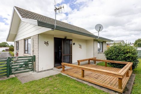 Photo of property in 14 George Street, Dannevirke, 4930