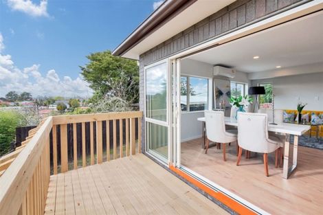 Photo of property in 48a Pine Avenue, Henderson, Auckland, 0612
