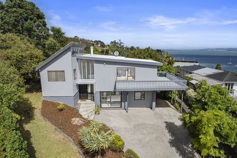 Photo of property in 36 Telstar Place, Beach Haven, Auckland, 0626