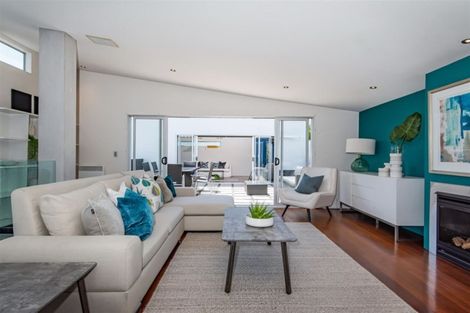 Photo of property in 45 Williamson Avenue, Belmont, Auckland, 0622