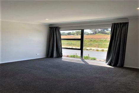 Photo of property in 7 Karearea Avenue, Kenepuru, Porirua, 5022