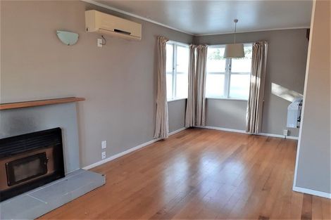 Photo of property in 81 Lauderdale Road, Birkdale, Auckland, 0626