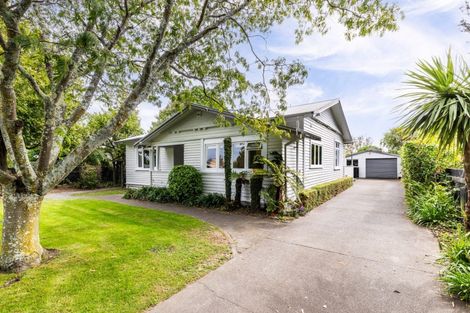 Photo of property in 34 Bowling Road, Greenmeadows, Napier, 4112