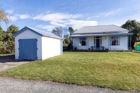 Photo of property in 2 Point Bush Road, Waimate, 7924