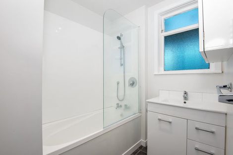 Photo of property in 10 Hanlon Street, Halfway Bush, Dunedin, 9010