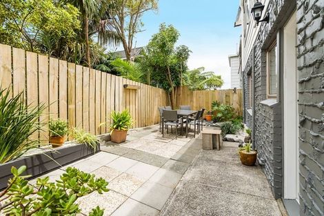 Photo of property in 3/8 Hart Road, Hauraki, Auckland, 0622