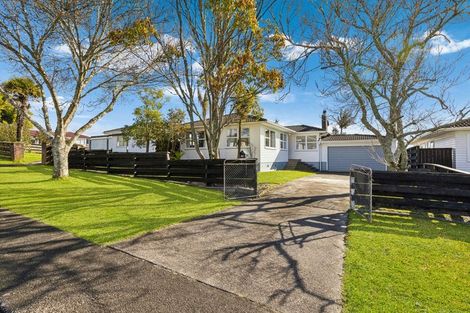 Photo of property in 33 Sunvue Road, Glen Eden, Auckland, 0602