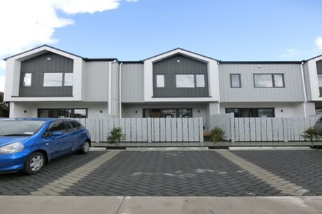 Photo of property in 8/66 Swanson Road, Henderson, Auckland, 0610