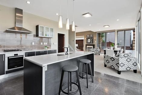 Photo of property in 59a Exmouth Road, Northcote, Auckland, 0627