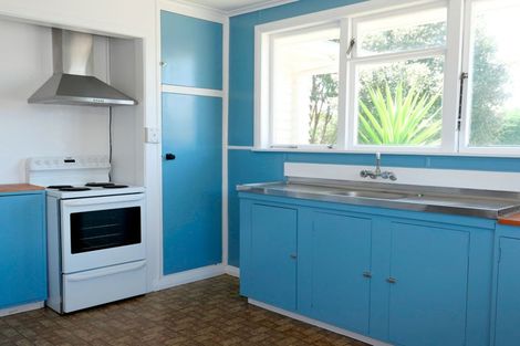 Photo of property in 14 Campion Road, Waikanae Beach, Waikanae, 5036