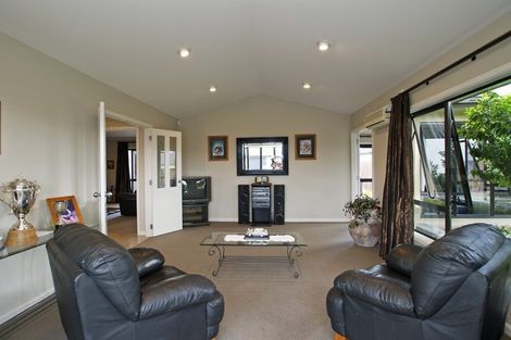 Photo of property in 3 Gibbston Close, Huntington, Hamilton, 3210