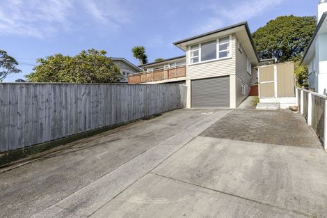 Photo of property in 61 Clawton Street, Westown, New Plymouth, 4310