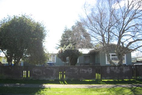 Photo of property in 17 Potaka Street, Marton, 4710