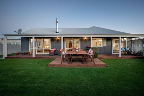 Photo of property in 1 Ivy Lane, Albert Town, Wanaka, 9305