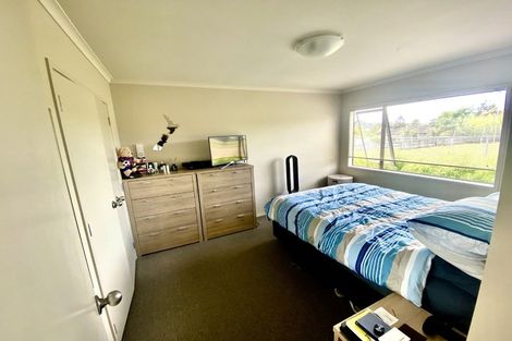 Photo of property in 49 Tiri Tiri Road, Birkdale, Auckland, 0626