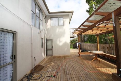 Photo of property in 18a Ennis Avenue, Pakuranga Heights, Auckland, 2010