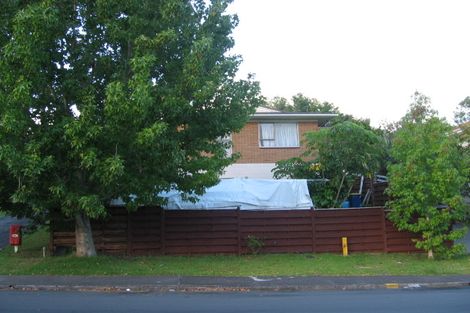 Photo of property in 1/98 Velma Road, Hillcrest, Auckland, 0627