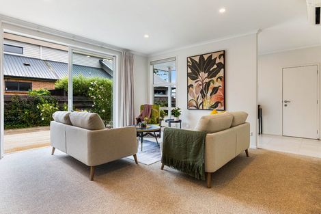 Photo of property in 16b Elizabeth Street, Orewa, 0931