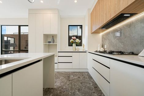 Photo of property in 6 Pineview Drive, Rosehill, Papakura, 2113