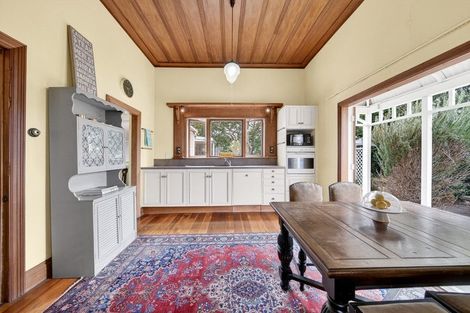 Photo of property in 93 Regent Street, Martinborough, 5711