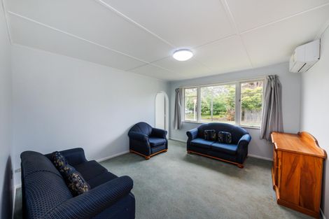 Photo of property in 2 Stoke Place, Awapuni, Palmerston North, 4412