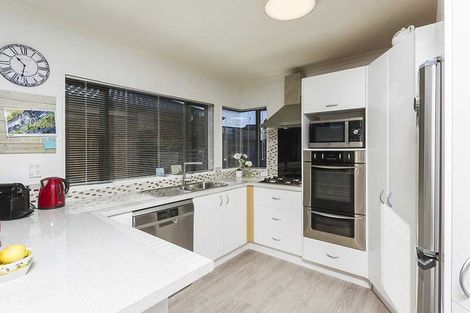 Photo of property in 2 Milton Road, Orewa, 0931