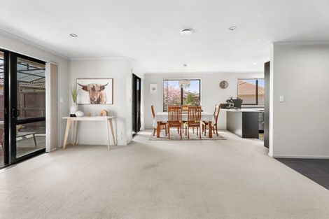 Photo of property in 10 Kinder Place, Ngongotaha, Rotorua, 3010