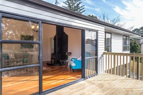 Photo of property in 40 Acacia Road, Torbay, Auckland, 0632