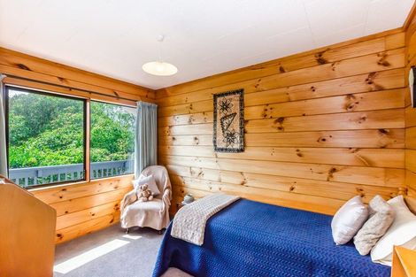 Photo of property in 6 Gates Road, Waikanae Beach, Waikanae, 5036