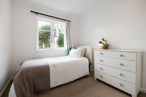 Photo of property in 74 Thornton Road, Cambridge, 3434