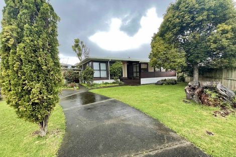 Photo of property in 2 Lendic Avenue, Henderson, Auckland, 0612