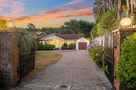 Photo of property in 52 Homewood Avenue, Karori, Wellington, 6012