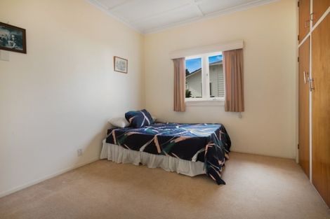 Photo of property in 13 Huia Road, Point Chevalier, Auckland, 1022