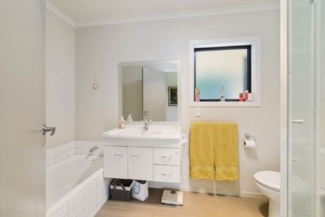 Photo of property in 55/64 Kawaha Point Road, Kawaha Point, Rotorua, 3010