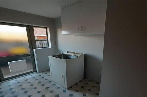 Photo of property in 1/15 Showgate Avenue, Sockburn, Christchurch, 8042