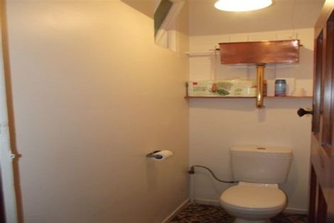 Photo of property in 17 Rhodes Street, Waimate, 7924