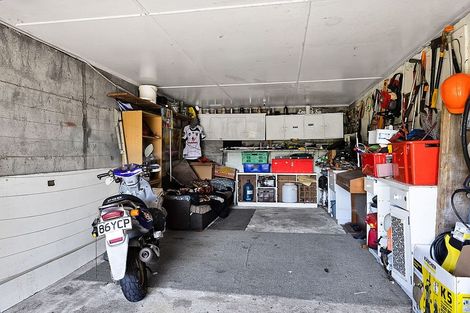 Photo of property in 3 Ward Place, Marfell, New Plymouth, 4310