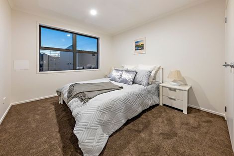 Photo of property in 22 Rere Close, Takanini, 2112