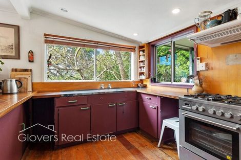 Photo of property in 205 Victory Road, Laingholm, Auckland, 0604