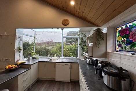 Photo of property in 49 Kakariki Grove, Waikanae, 5036