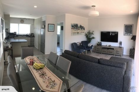Photo of property in 101 Awanui Street, Merrilands, New Plymouth, 4312