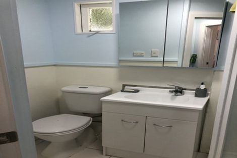 Photo of property in 105 Grant Road, Thorndon, Wellington, 6011